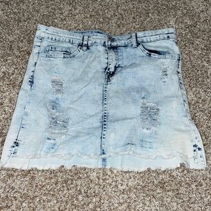 Denim high-waisted skirt